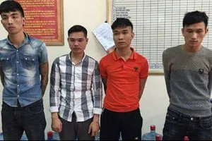 Nhóm thanh niên chém cô gái trẻ cướp xe ​