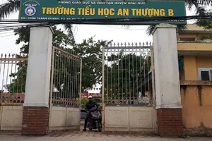 Cô giáo xin lỗi vì đã dùng thước đánh vào đầu học sinh 