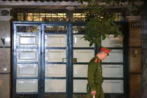 Đang khám nhà cựu tổng cục phó tình báo Phan Hữu Tuấn