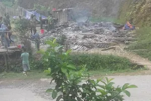 Chấn động: Nghi hiếp dâm không thành, chém 4 người tử vong