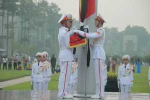 Lễ thượng cờ rủ cố Tổng Bí thư Đỗ Mười