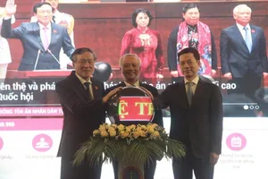  Người dân ngồi nhà cũng có thể nộp đơn kiện tới tòa