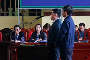 Ông Hóa nhận sai, phủ nhận việc treo biển tên tại Công ty CNC