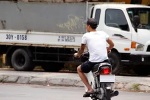 24 tổ tuần tra ở Hà Nội sẽ xử nghiêm việc không nón bảo hiểm