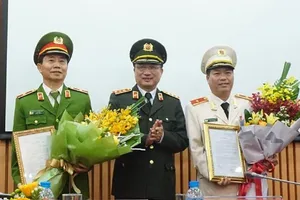 Sau sáp nhập, 1 phó giám đốc Công an TP Hà Nội nghỉ hưu