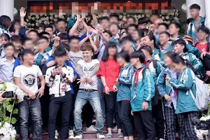 Xác minh việc có trường học mời Khá “bảnh” về giao lưu