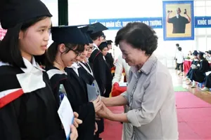 Vinh danh học sinh có thành tích đặc biệt trong các cuộc thi