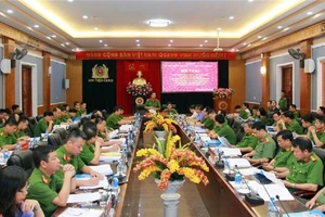 Tín dụng đen lãi suất 700% len lỏi đến mọi miền 