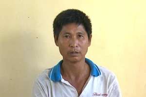 Gã đàn ông 50 tuổi nghi hiếp dâm bé gái 10 tuổi