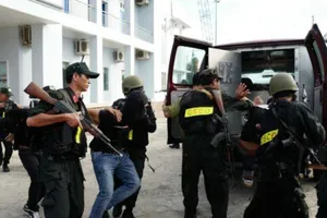 Hà Nội cấm đường để diễn tập chống khủng bố quy mô lớn