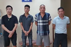 Bắt 'trùm' tín dụng đen cùng kho vũ khí thô sơ