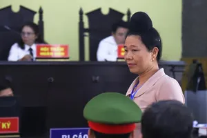 Phụ huynh thừa nhận có đưa tiền vụ sửa điểm thi 