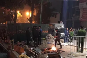 Công an thông tin về thi thể mặc áo Grab dưới cống nước