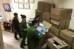 Bán khẩu trang giá 'chặt chém', chủ hàng bị công an xử lý