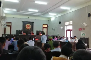 Luật sư bị chủ tọa yêu cầu rời khỏi phòng xét xử