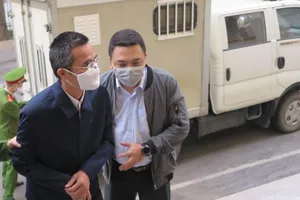 Cựu chánh Thanh tra Bộ TT&TT thoát án tù, được thả tại tòa