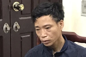 Lái xe ôm bị sát hại, giấu xác dưới mương nước