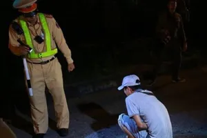 Hơn 3 giờ thuyết phục tài xế dương tính ma túy trên cao tốc