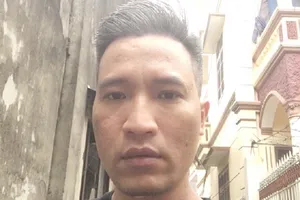 Đã bắt được bị cáo bỏ trốn khi được áp giải tới tòa