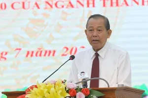 Loại khỏi bộ máy những cán bộ tham nhũng, nhũng nhiễu