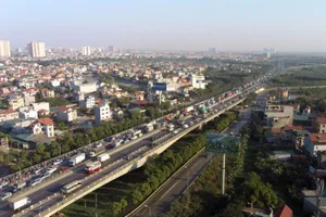 Cục CSGT đề xuất giảm tốc độ trên cây cầu lớn nhất Hà Nội