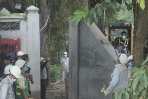 Chính thức hợp long kè hồ Hoàn Kiếm