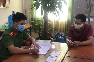 Mạo danh Cục Cảnh sát hình sự để lừa tiền chủ nhà nghỉ