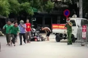 Tài xế xe ôm bị chém gục tại bệnh viện