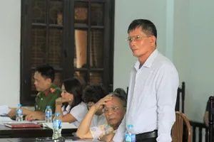 Vụ án 'chân trái bà hàng xóm': Triệu tập điều tra viên