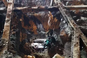 Phát hiện bom gần trụ sở, EVN chỉ đạo khẩn