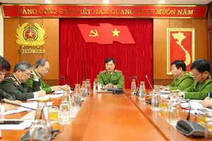 Đốt pháo hoa nơi công cộng, coi chừng bị xử lý hình sự