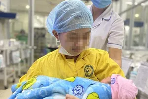 Kỳ tích: Cứu sống bà bầu bị tai nạn giao thông nghiêm trọng