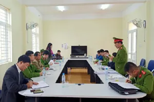 7 lãnh đạo và cựu cán bộ trong cùng 1 xã bị bắt giam