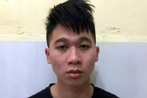 Tài xế xe ôm bị bắt giam về 3 tội danh