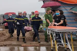 Bắc Ninh: Sập giàn giáo khiến 2 người tử vong