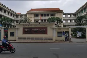 Vụ Bệnh viện Mắt TP.HCM:‘Móc túi’ người bệnh hàng chục tỉ đồng