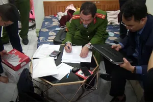 2 vợ chồng rao bán hàng tỉ thông tin cá nhân