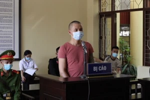 Nhậu nhẹt bất chấp COVID-19, khách bị phạt 200 triệu, chủ nhà 30 tháng tù