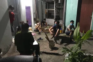 Tụ tập xem trận Việt Nam-Malaysia, 7 người bị công an đề xuất phạt nặng 