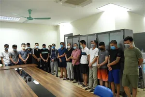 Hàng trăm cảnh sát triệt phá đường dây đánh bạc 1.500 tỉ đồng