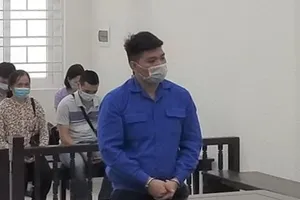 Cựu trung úy công an thử súng khiến nam sinh viên tử vong