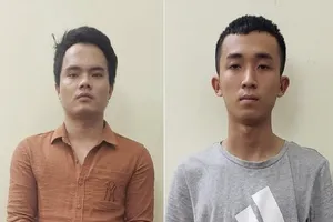 2 thanh niên bị bắt giam vì bán hoa lan đột biến ‘dỏm’