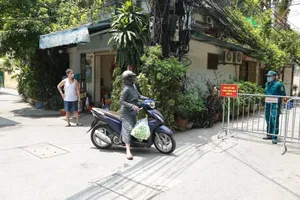 Hà Nội: 2 mẹ con nhiễm COVID-19, chưa rõ nguồn lây