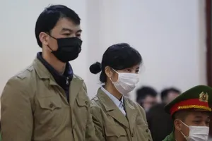 Chưa thể kết án nữ trưởng đoàn thanh tra ‘vòi tiền’ doanh nghiệp