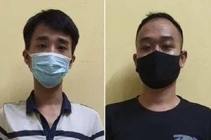 Kẹp cổ, kéo lê làm đại úy công an bị thương tại chốt kiểm dịch