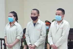 3 người bị phạt tù vì cho người Trung Quốc ‘ở chui’ giữa dịch 