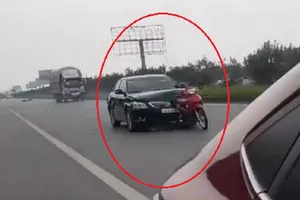 Ô tô tông chết người, kéo rê xe máy thêm 1 km