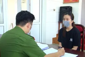 ‘Bà trùm’ tín dụng đen uy hiếp con nợ bằng ‘clip nóng’