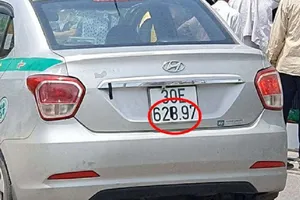 Từ 1-1-2022, cố tình che biển số để né phạt nguội sẽ bị phạt tiền gấp 6 lần