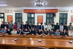 Cảnh sát triệt phá đường dây làm giả bằng lái có quy mô toàn quốc